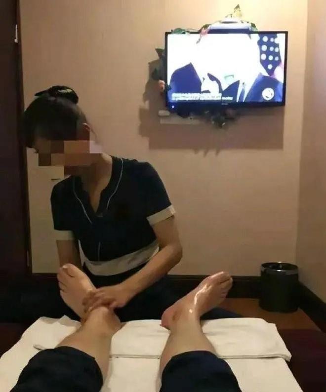 审判未遂女方拿一万已谅解二审求无罪冰球突破游戏网站男子足浴店被告：一(图2)
