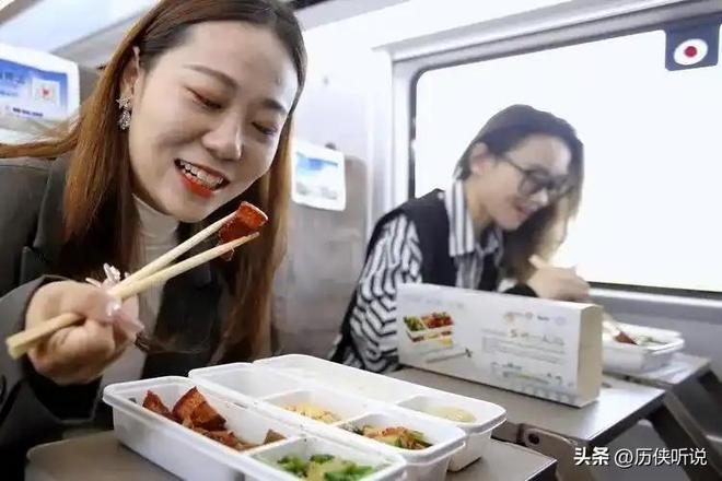 正在加速突围未来将成为餐饮新趋势!冰球突破外卖时代或将终结?预制菜(图4) 正在加速突围未来将成为餐饮新趋势!冰球突破外卖时代或将终结?预制菜(图4)